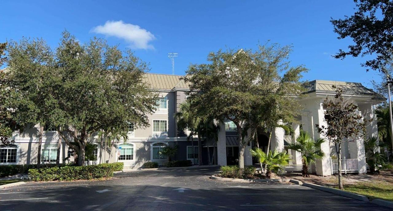 Surestay Plus Hotel By Best Western Vero Beach Esterno foto
